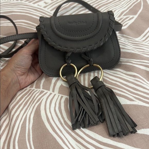 See By Chloe Gray Crossbody Bag with Scalloped Flap - Picture 2 of 8